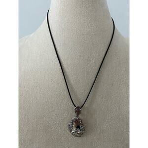 Premier designs pendant necklace